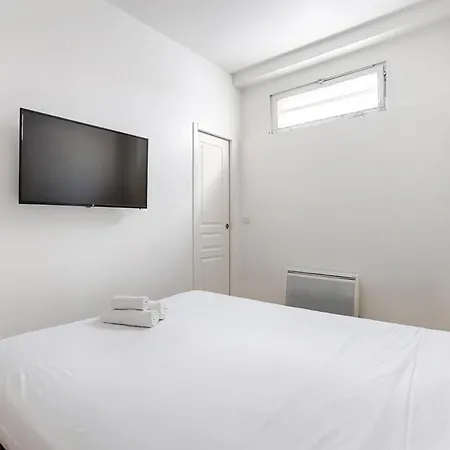 2br Montmartre Chapelle Appartamento